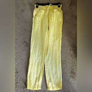 Guess: Light Yellow Straight Pants in XS with waistband